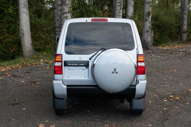 2001 Mitsubishi Pajero Mini JDM car for sale — photo 4 of 14