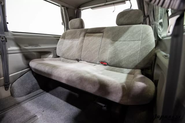 1997 Toyota HiAce JDM car for sale — photo 17 of 25