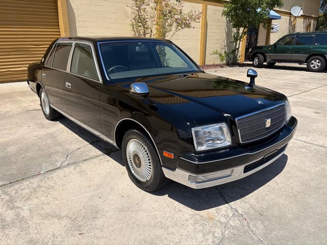 1999 Toyota Century JDM car for sale — photo 2 of 24
