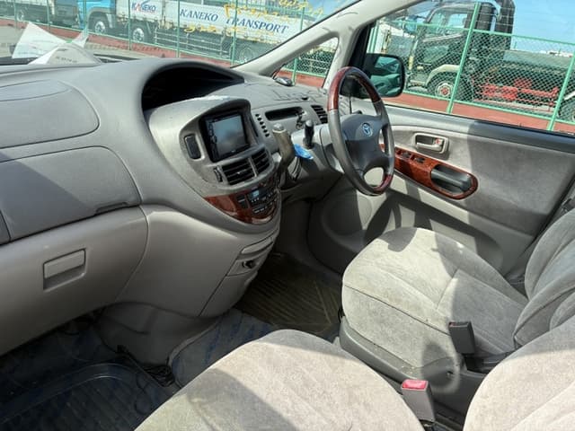 2002 Toyota Estima JDM car for sale — photo 3 of 24