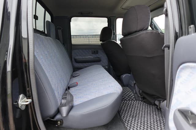 1997 Toyota Hilux JDM car for sale — photo 17 of 19