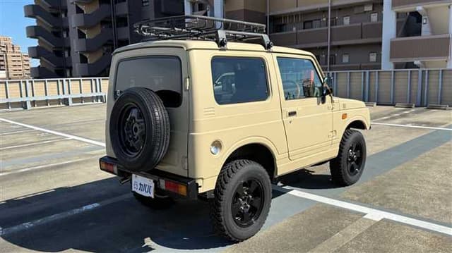 1998 Suzuki Jimny JDM car for sale — photo 18 of 25