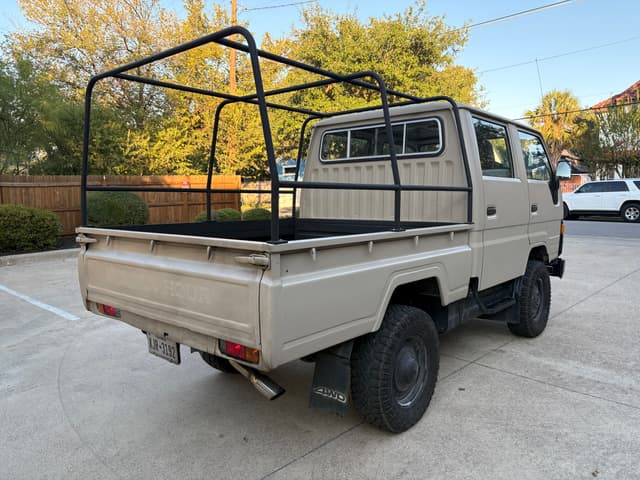 1994 Toyota HiAce JDM car for sale — photo 4 of 10
