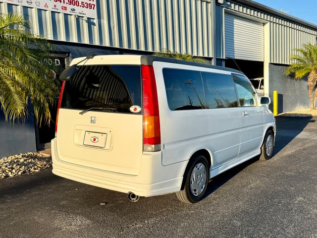 1998 Honda Stepwagon JDM car for sale — photo 8 of 25