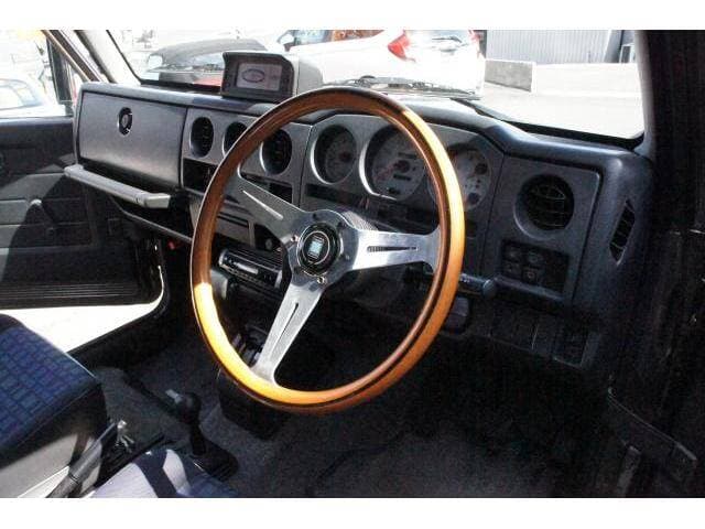 1996 Suzuki Jimny JDM car for sale — photo 3 of 20