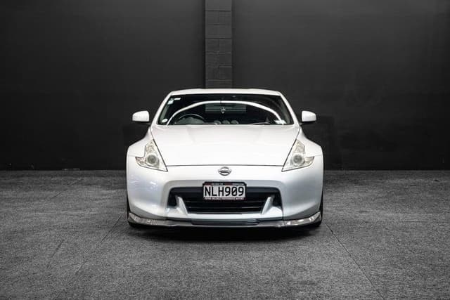 2010 Nissan Fairlady Z JDM car for sale — photo 10 of 20