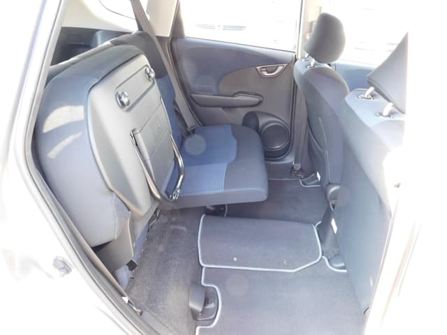 2009 Honda Fit JDM car for sale — photo 5 of 8