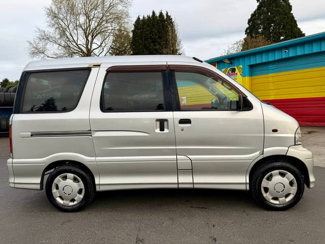 2001 Daihatsu Atrai JDM car for sale — photo 9 of 25