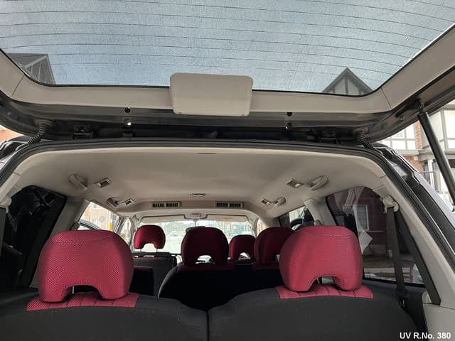 1998 Mitsubishi Delica JDM car for sale — photo 2 of 10