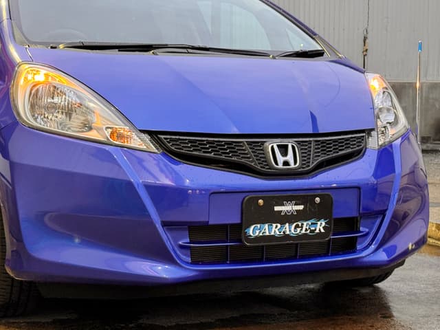2011 Honda Fit JDM car for sale — photo 11 of 25