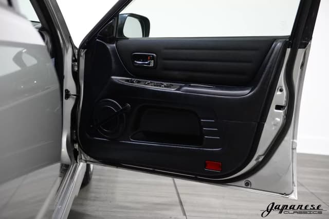 1999 Toyota Altezza JDM car for sale — photo 18 of 25