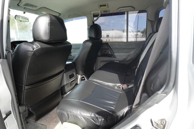 2001 Mitsubishi Pajero JDM car for sale — photo 14 of 20