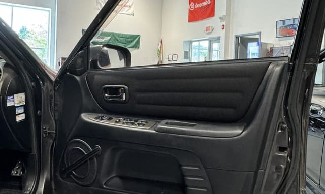 1998 Toyota Altezza JDM car for sale — photo 16 of 25