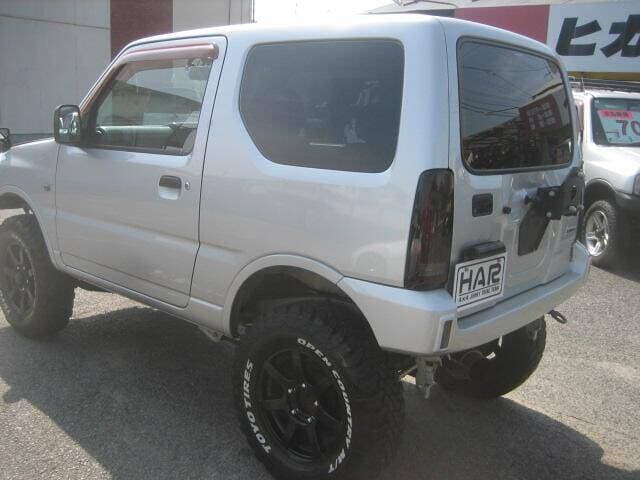 2001 Suzuki Jimny JDM car for sale — photo 2 of 12