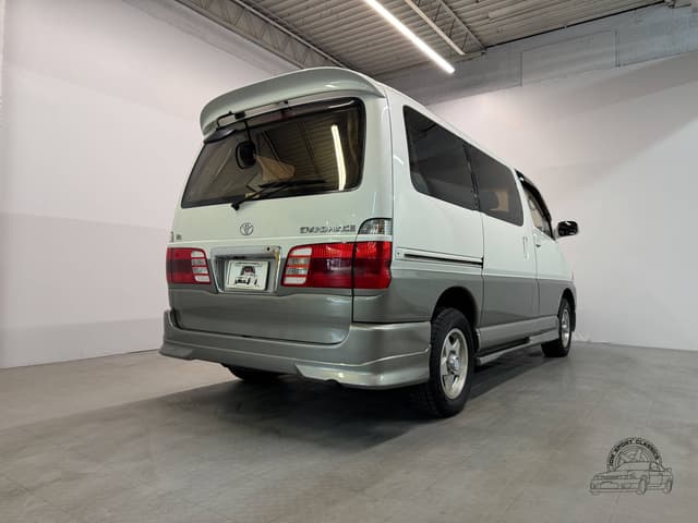 2001 Toyota Grand Hiace JDM car for sale — photo 14 of 25