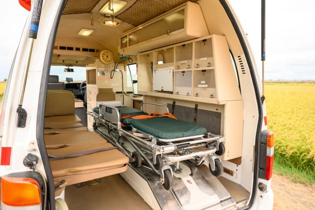 1999 Toyota HiAce JDM car for sale — photo 16 of 20