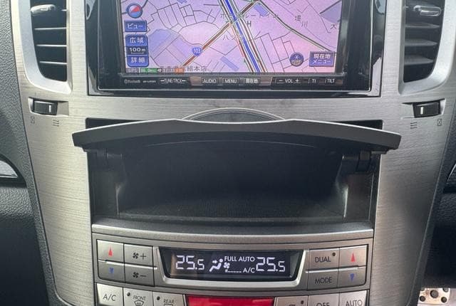2011 Subaru Legacy JDM car for sale — photo 18 of 25