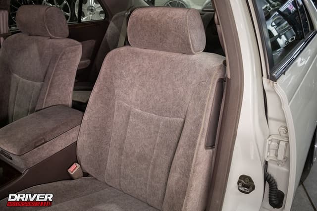1996 Nissan Cima JDM car for sale — photo 16 of 25