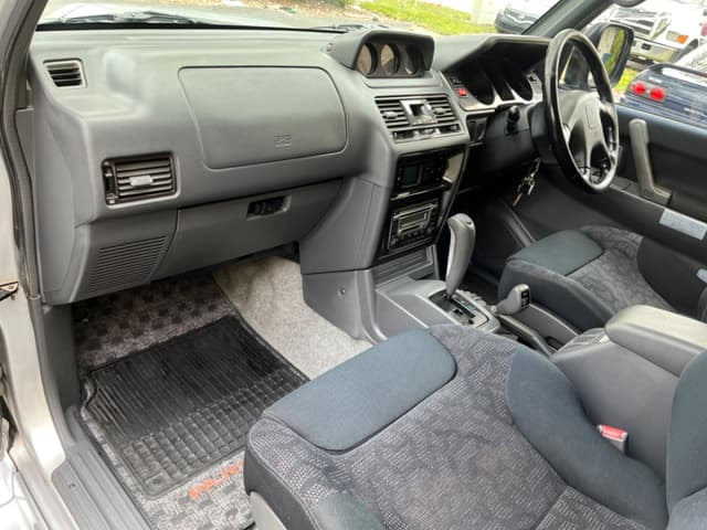 1997 Mitsubishi Pajero JDM car for sale — photo 12 of 17