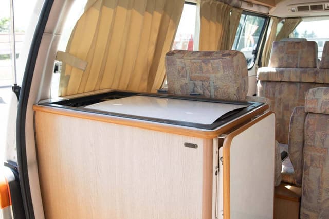 1999 Toyota Grand Hiace JDM car for sale — photo 19 of 25