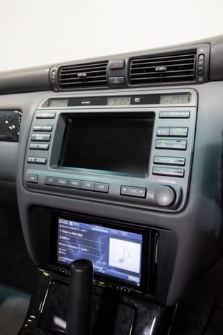 1999 Toyota Crown JDM car for sale — photo 10 of 25
