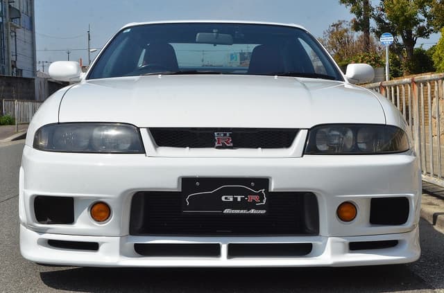 1995 Nissan Skyline JDM car for sale — photo 2 of 11