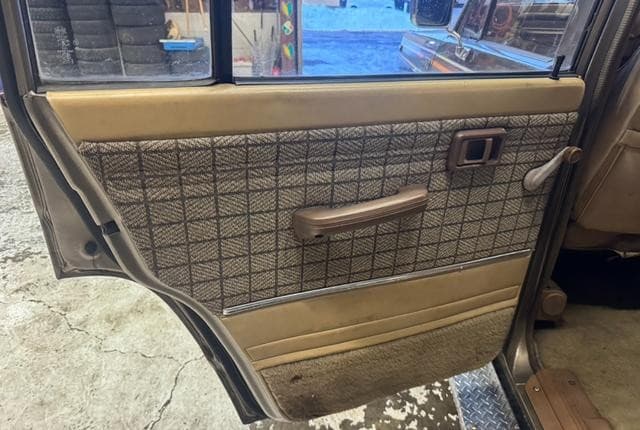 1986 Nissan Safari JDM car for sale — photo 17 of 25