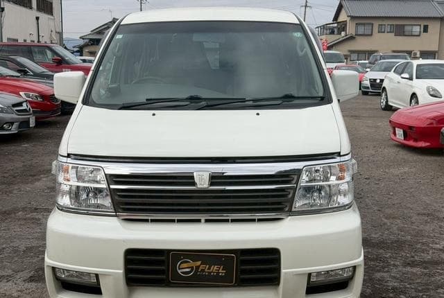 2001 Nissan Elgrand JDM car for sale — photo 7 of 25