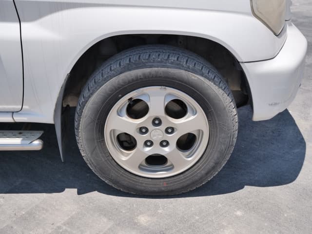 2001 Mitsubishi Pajero JDM car for sale — photo 22 of 25