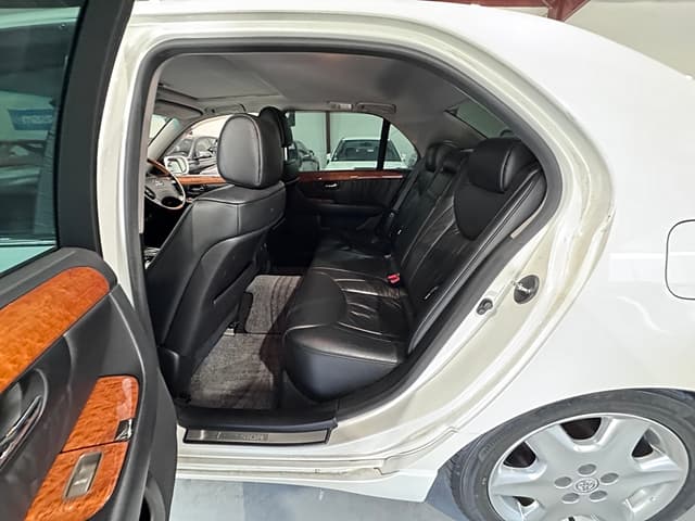 2000 Toyota Celsior JDM car for sale — photo 19 of 25