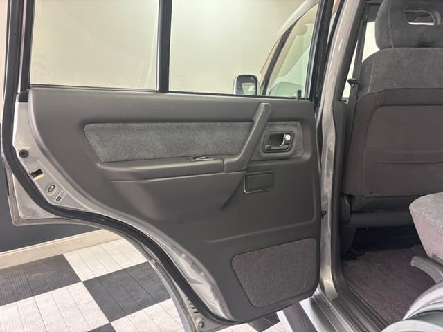 1997 Mitsubishi Pajero JDM car for sale — photo 9 of 25