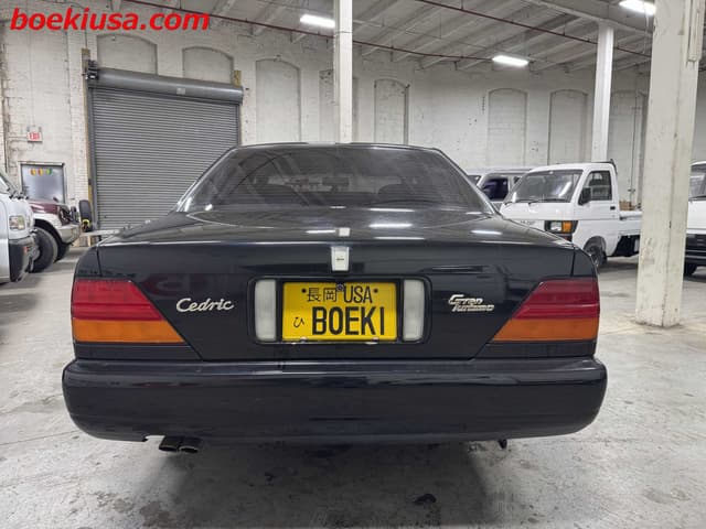 1992 Nissan Cedric JDM car for sale — photo 5 of 25