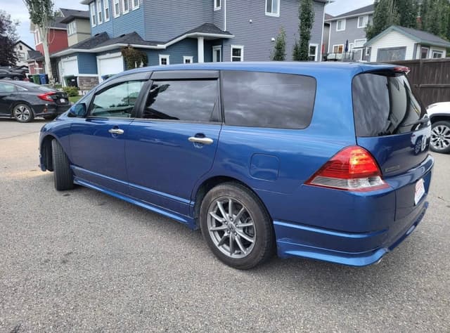 2005 Honda Odyssey JDM car for sale — photo 5 of 12
