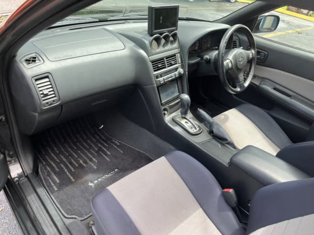 1998 Nissan Skyline JDM car for sale — photo 12 of 17