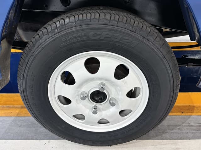 1999 Mitsubishi Minicab JDM car for sale — photo 18 of 25