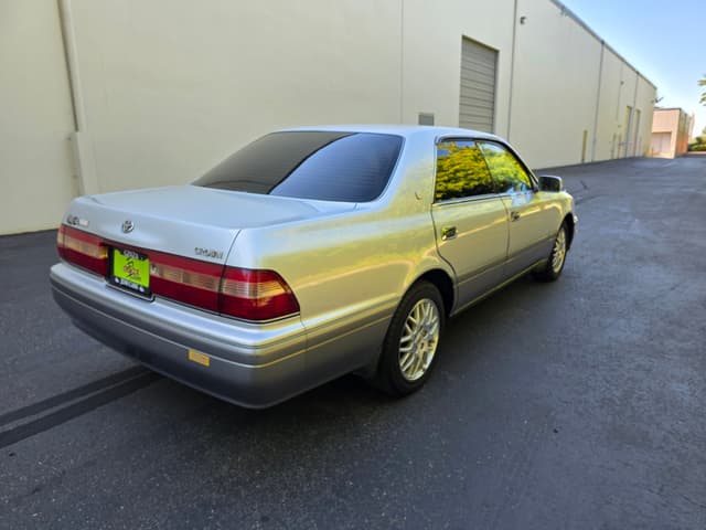 1997 Toyota Crown JDM car for sale — photo 5 of 13
