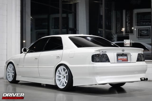 2001 Toyota Chaser JDM car for sale — photo 8 of 25