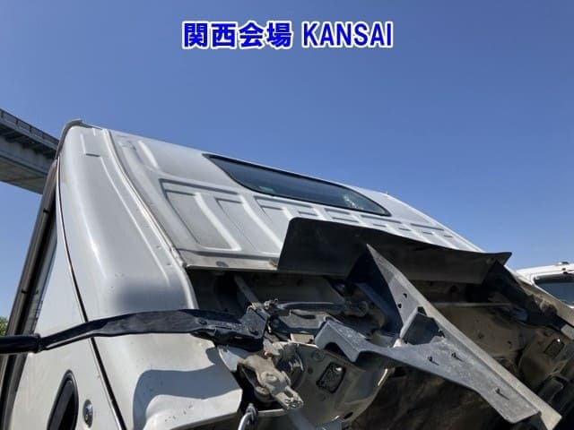 2008 Isuzu Elf JDM car for sale — photo 6 of 8