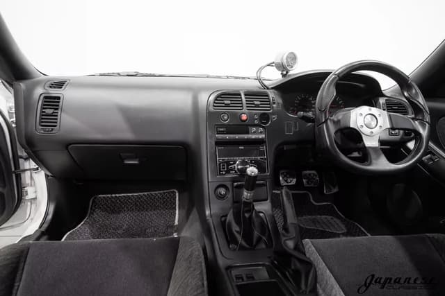1994 Nissan Skyline JDM car for sale — photo 9 of 25