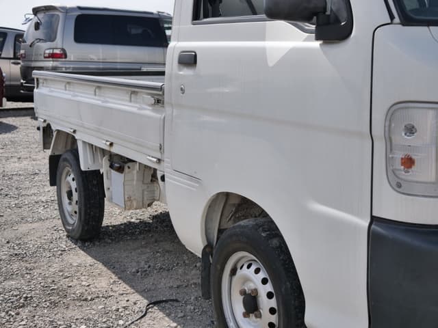 1999 Daihatsu Hijet JDM car for sale — photo 10 of 25