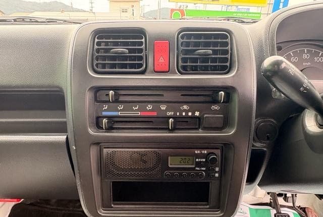 2009 Suzuki Carry JDM car for sale — photo 16 of 21