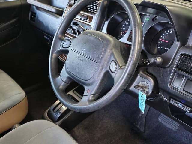 1998 Mitsubishi Pajero Mini JDM car for sale — photo 21 of 25