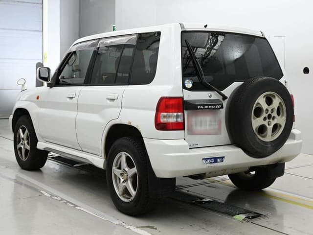 1999 Mitsubishi Pajero JDM car for sale — photo 5 of 8