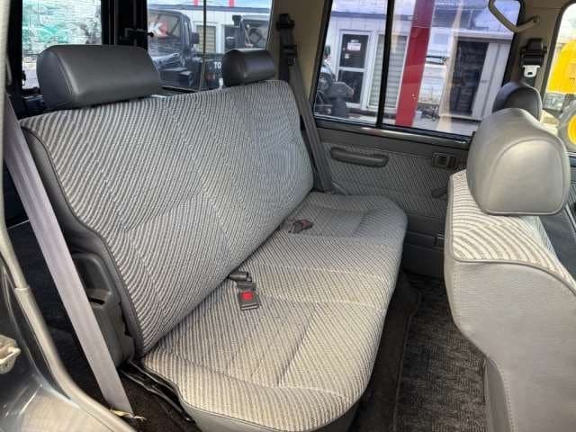 1992 Toyota Land Cruiser JDM car for sale — photo 2 of 25