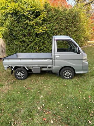 2007 Daihatsu Hijet JDM car for sale — photo 4 of 9