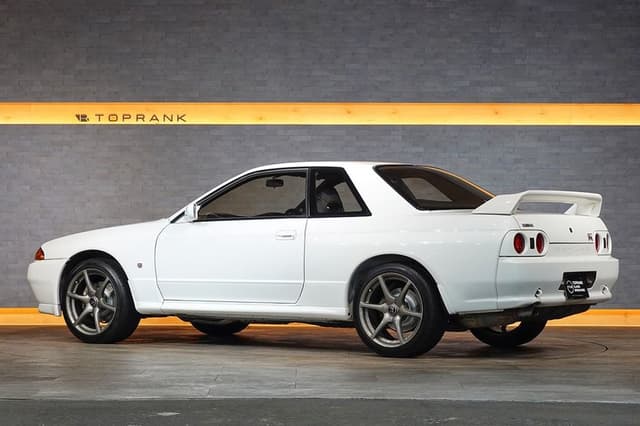 1994 Nissan Skyline JDM car for sale — photo 3 of 25