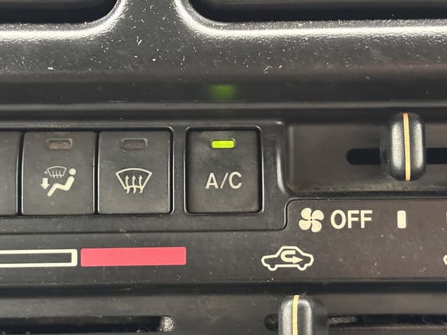 2000 Suzuki Jimny JDM car for sale — photo 18 of 25