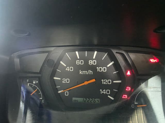 2001 Mitsubishi Minicab JDM car for sale — photo 6 of 19