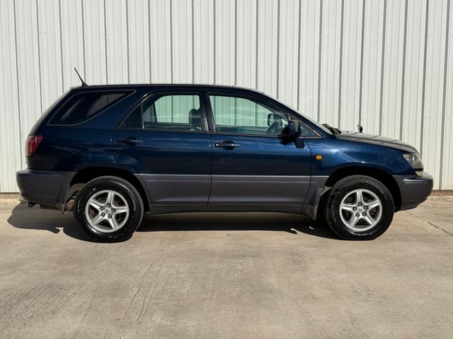 1998 Toyota Harrier JDM car for sale — photo 2 of 21