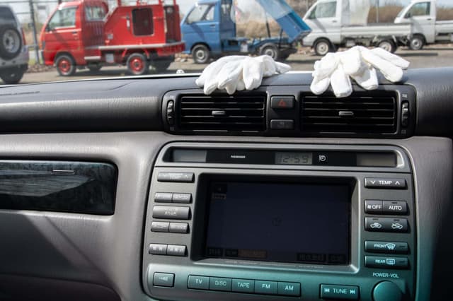 2000 Toyota Crown JDM car for sale — photo 14 of 25